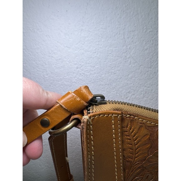 Frye Melissa Artisan Zip Crossbody Sunflower Bag Tooled Brown Western Boho NWOT - Picture 4 of 16